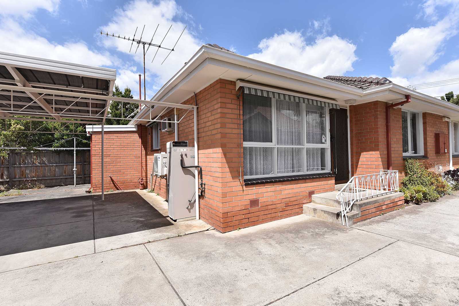 2/11 St Kinnord Street, Aberfeldie, VIC 3040
