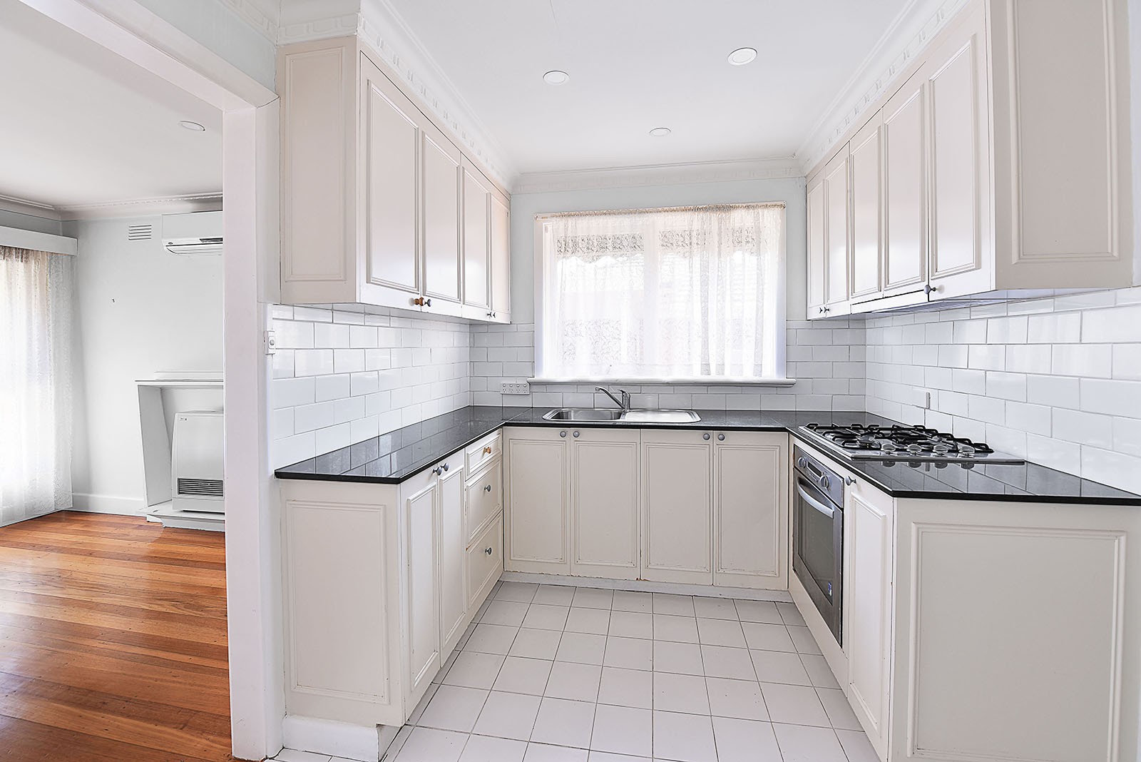 2/11 St Kinnord Street, Aberfeldie, VIC 3040, Aberfeldie - Thumbnail 3