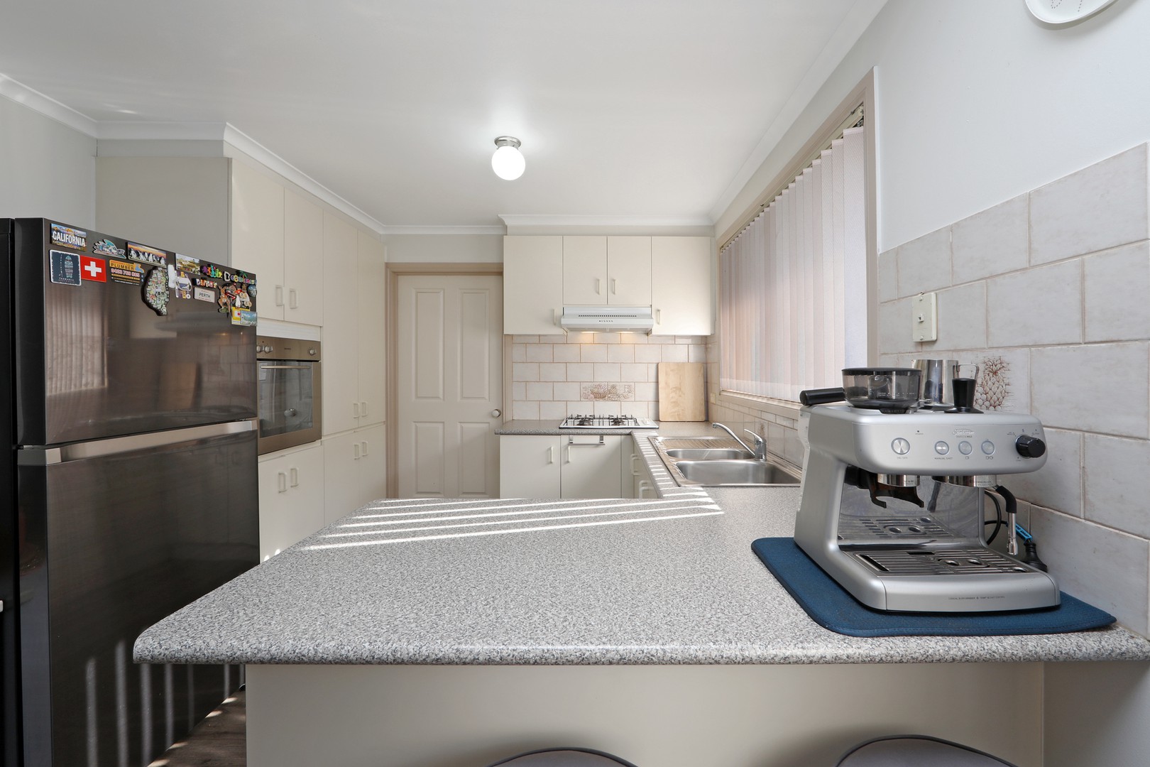 2/11 Stamford Crescent, Rowville, VIC 3178, Rowville - Thumbnail 4