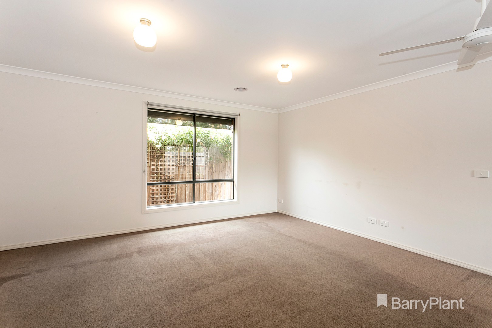 2/11 Templeton Crescent, Pakenham, VIC 3810, Pakenham - Thumbnail 5