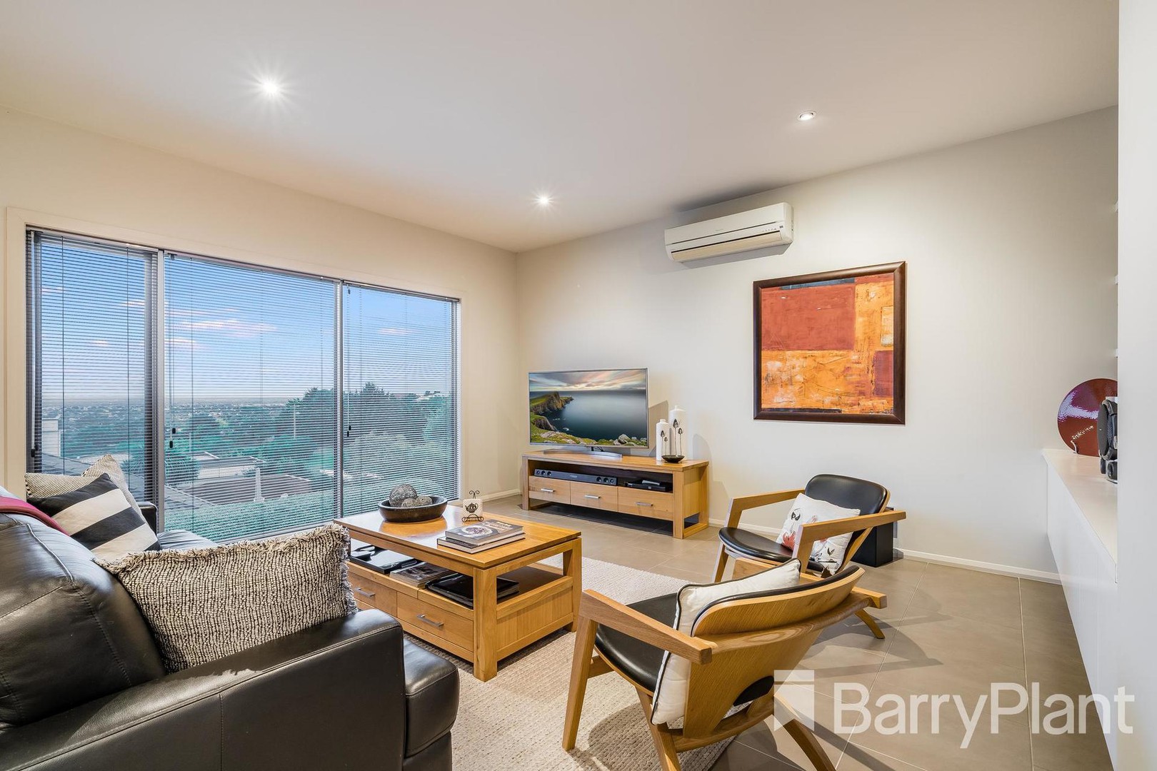 2/11 Thoroughbred DriveHighton, VIC 3216, Highton - Thumbnail 3
