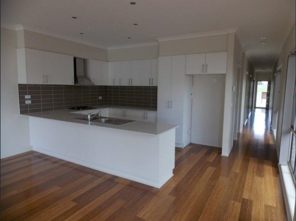 2/11 Victoria Road, Sydenham, VIC 3037, Sydenham - Thumbnail 2