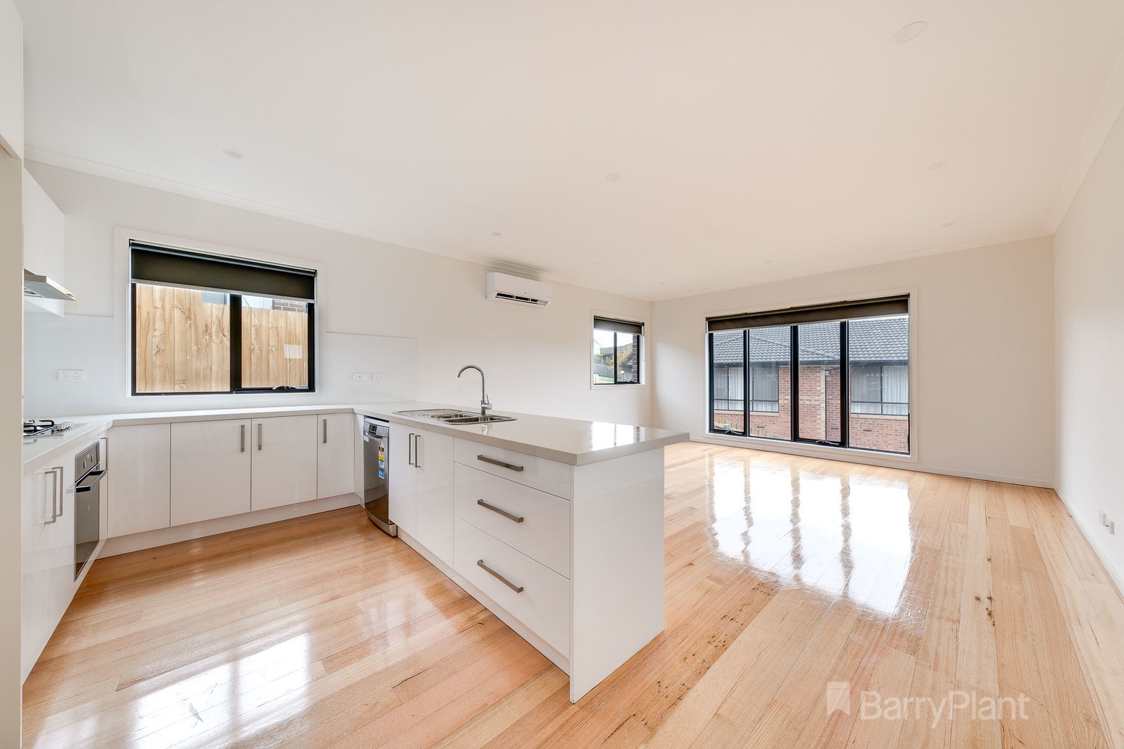 2/11 Vivian Court, Drouin, VIC 3818, Drouin - Thumbnail 3