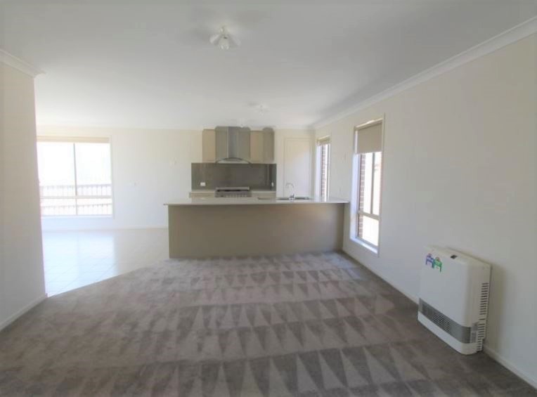 2/113 Spencer Street, Sebastopol, VIC 3356, Sebastopol - Thumbnail 5
