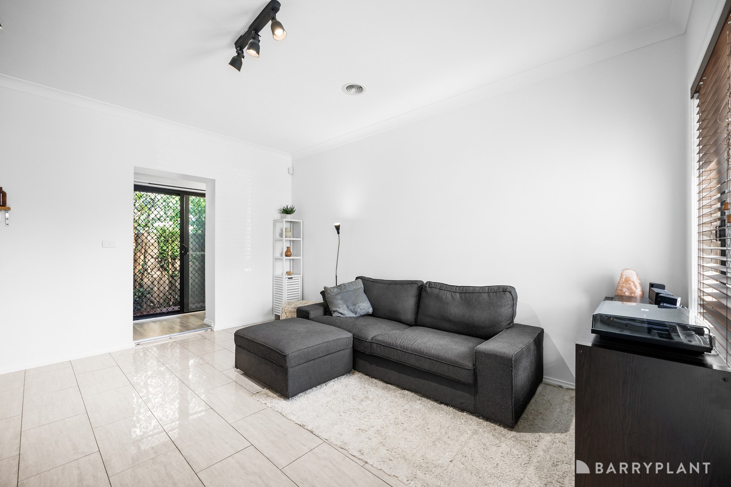 2/114 Duke Street, Braybrook, VIC 3019, Braybrook - Thumbnail 2