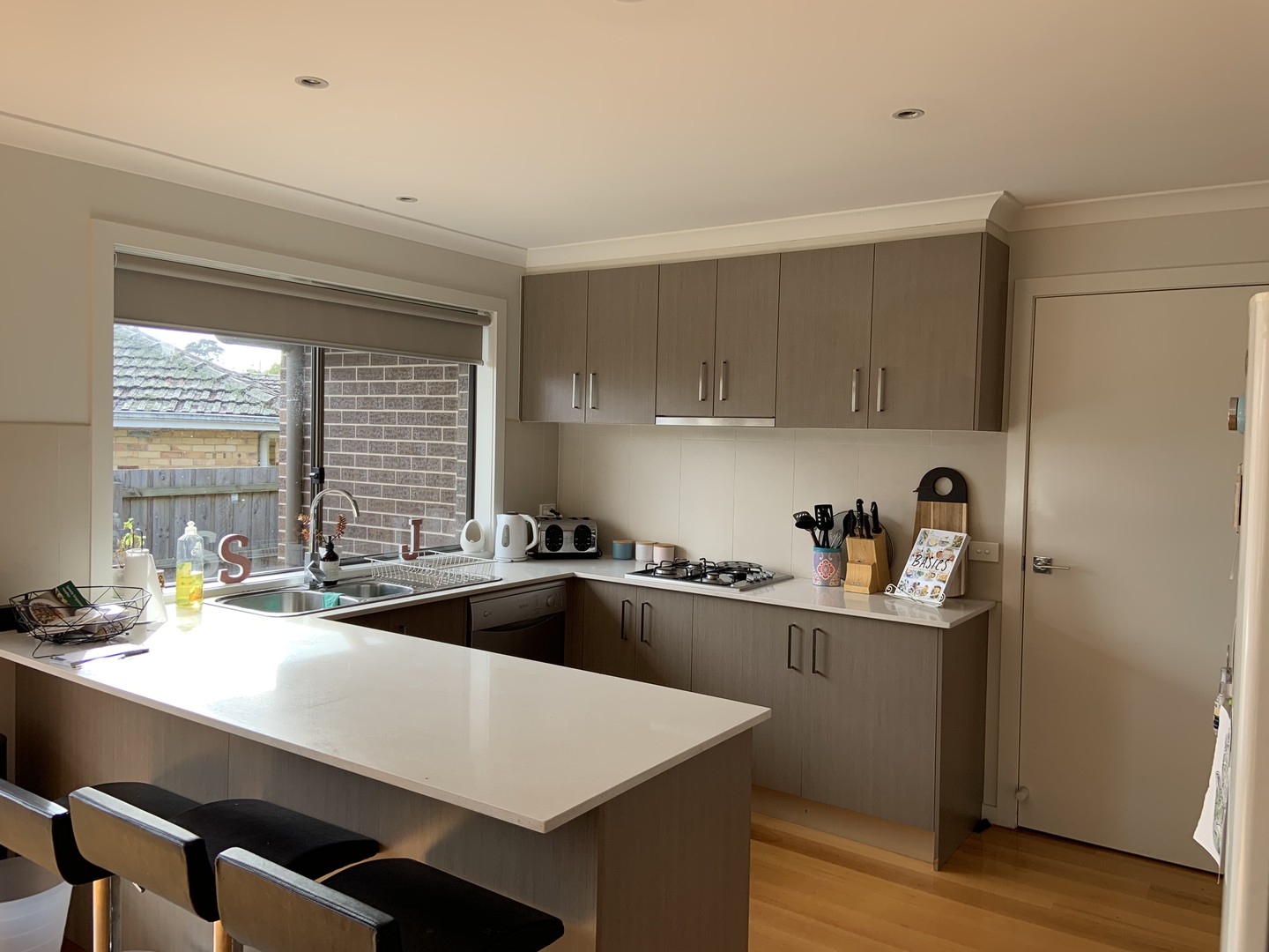 2/115 Cambridge Road, Mooroolbark, VIC 3138 - Thumbnail 2 - 02/03/2022