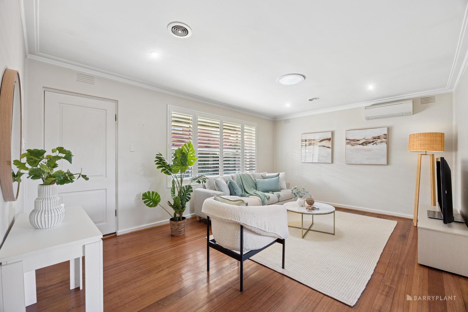 2/115 Surrey Road, Blackburn North, VIC 3130 - Thumbnail 2 - 10/04/2025