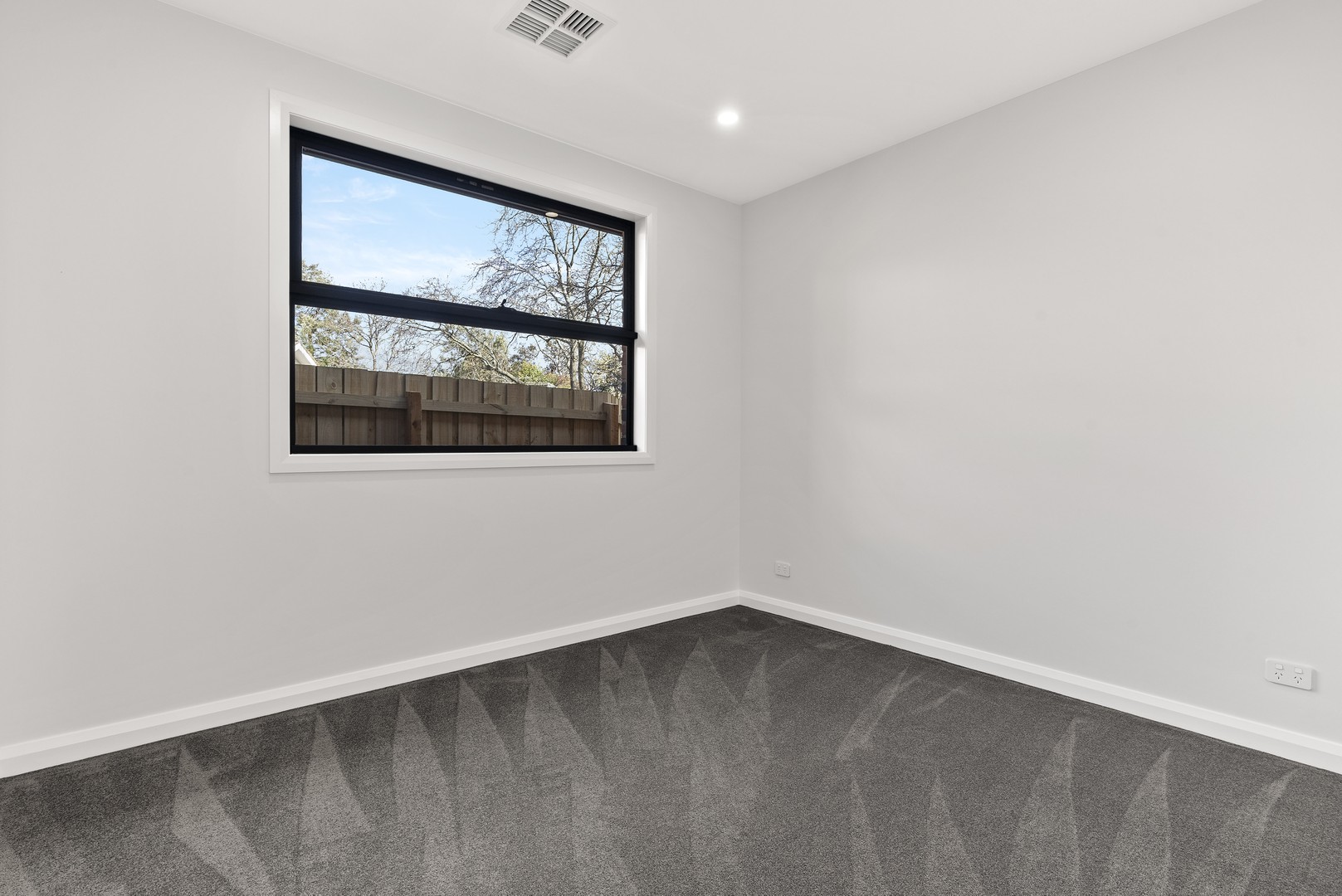2/116 Cowin Street, Diamond Creek, VIC 3089, Diamond Creek - Thumbnail 4