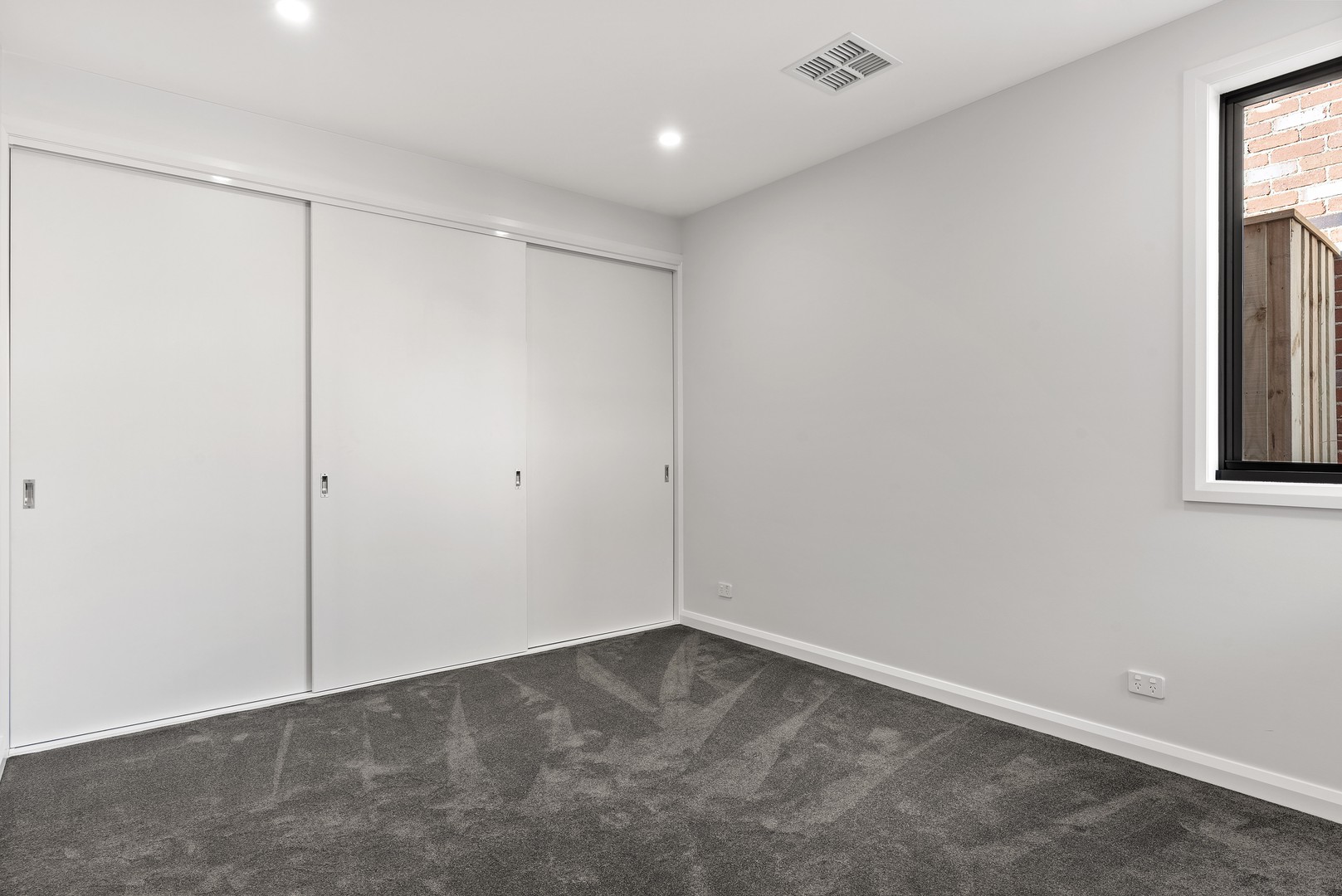 2/116 Cowin Street, Diamond Creek, VIC 3089, Diamond Creek - Thumbnail 6