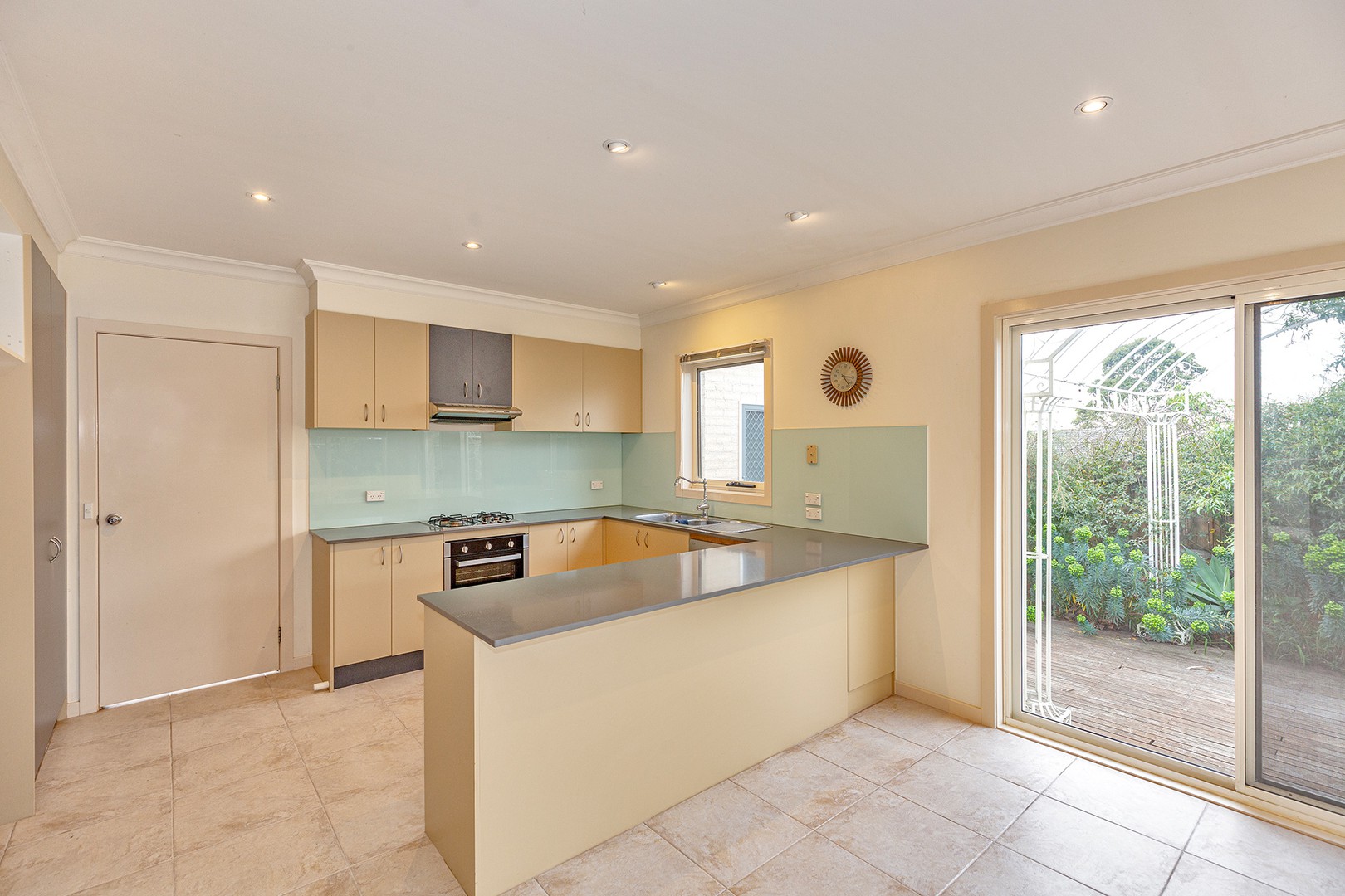 2/117 Fleetwood Crescent, Frankston South, VIC 3199, Frankston South - Thumbnail 2