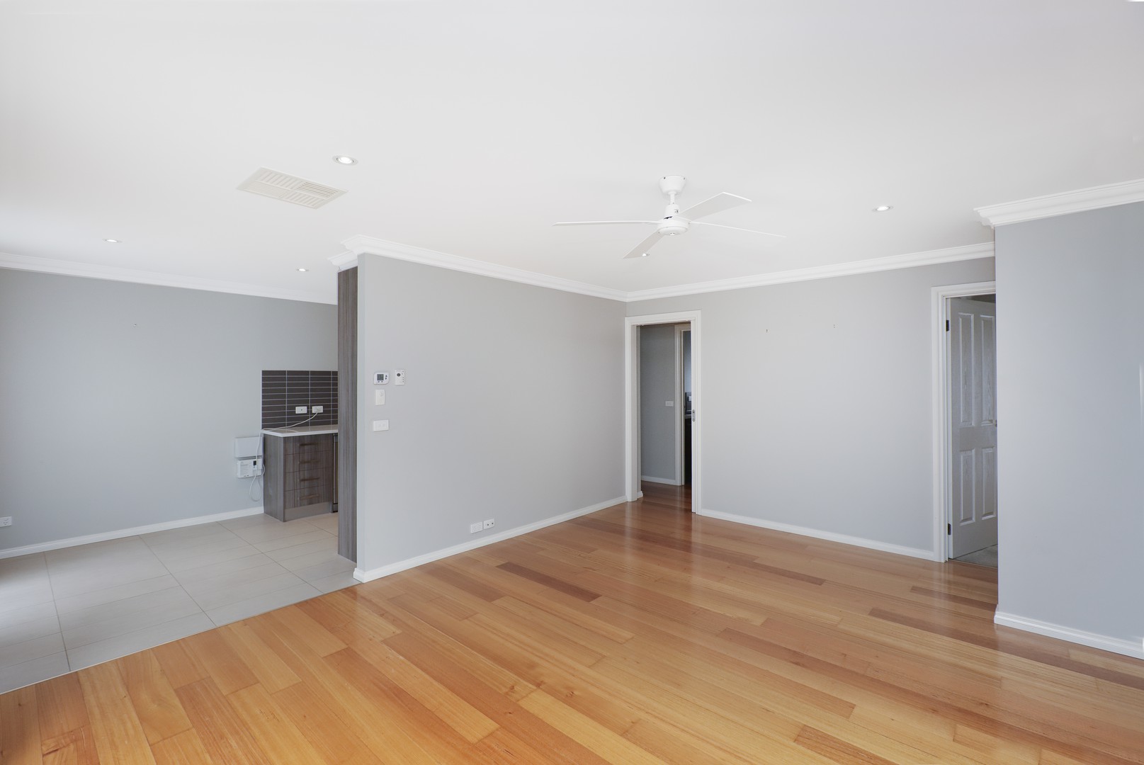 2/119 Melrose Dr, Tullamarine, VIC 3043 - Thumbnail 2 - 23/06/2025