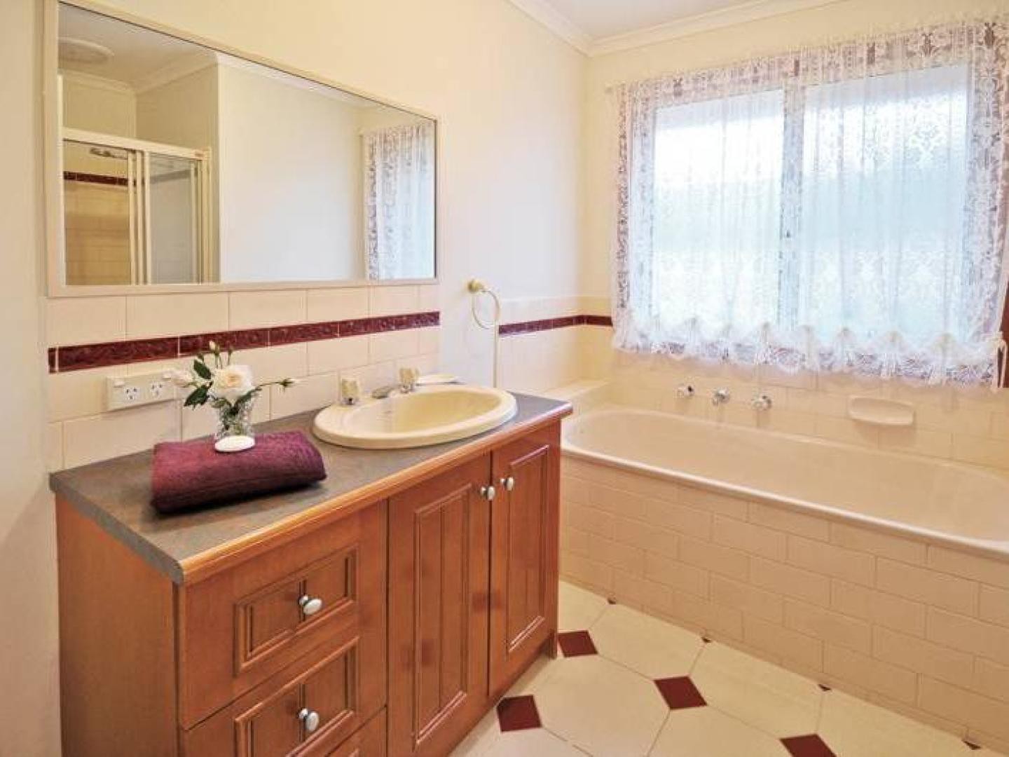 2/11B Wanaka Drive, Taylors Lakes, VIC 3038, Taylors Lakes - Thumbnail 6