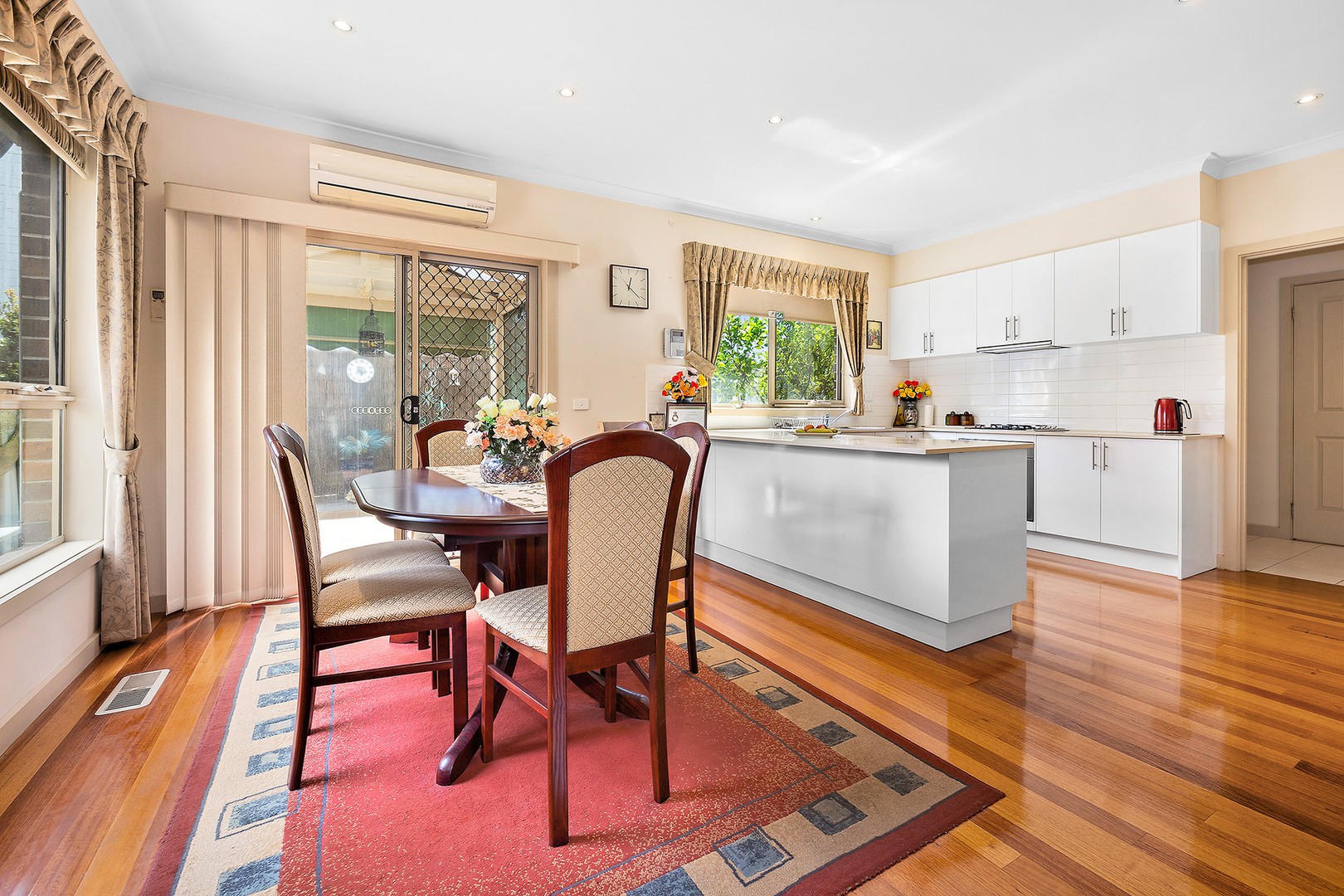 2/12 Ashleigh Avenue, Frankston, VIC 3199, Frankston - Thumbnail 2
