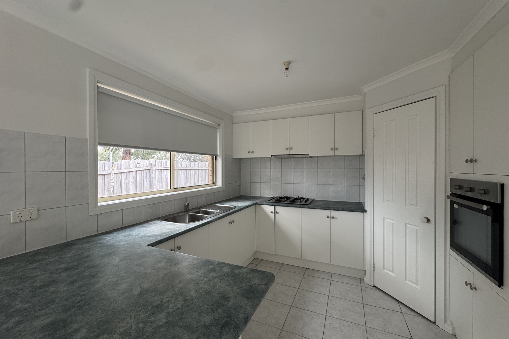 2/12 Boston Crescent, Keilor Downs, VIC 3038, Keilor Downs - Thumbnail 3