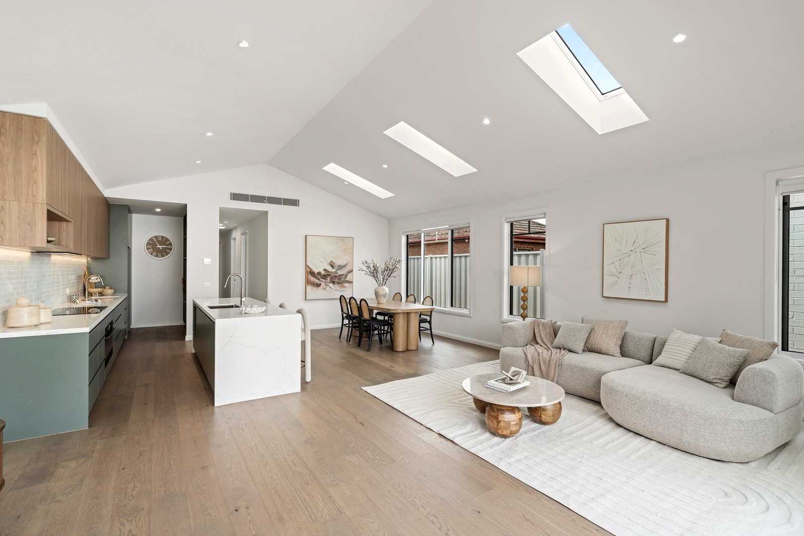 2/12 Day Street, Sunshine West, VIC 3020 - Thumbnail 2 - 07/11/2025