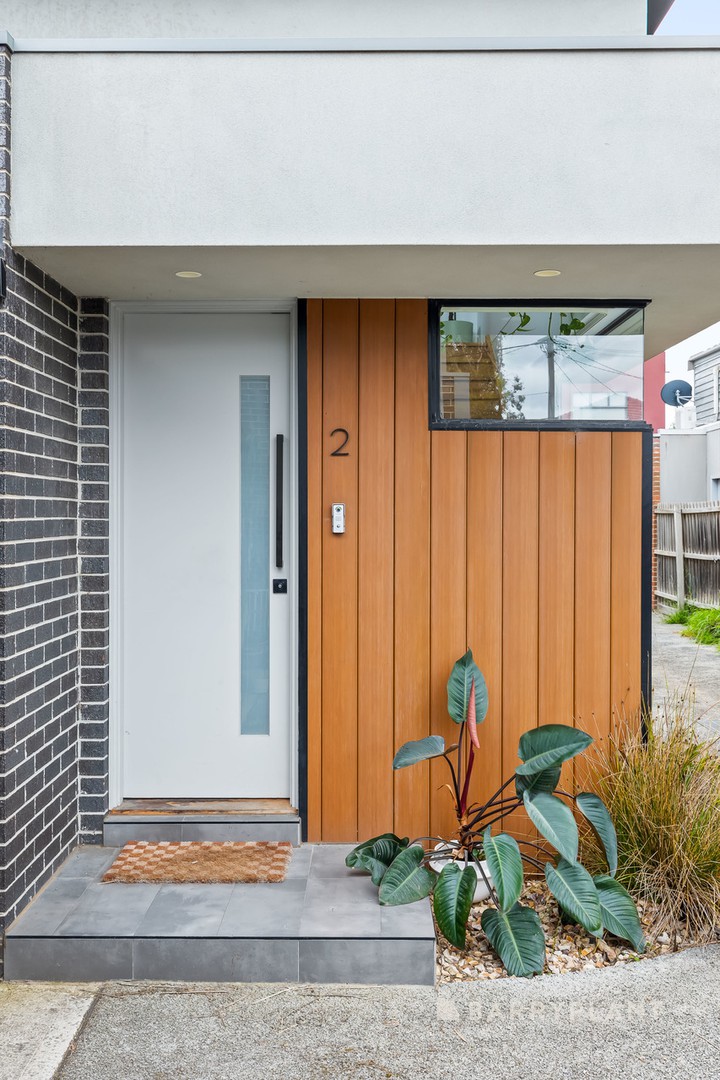 2/12 Geake Street, Coburg, VIC 3058 - Thumbnail 2 - 12/11/2025