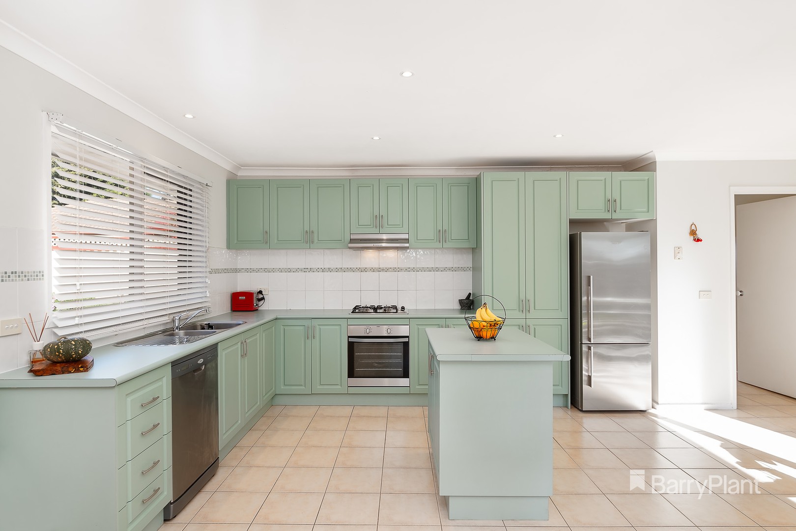 2/12 Grimwade Court, Epping, VIC 3076, Epping - Thumbnail 4