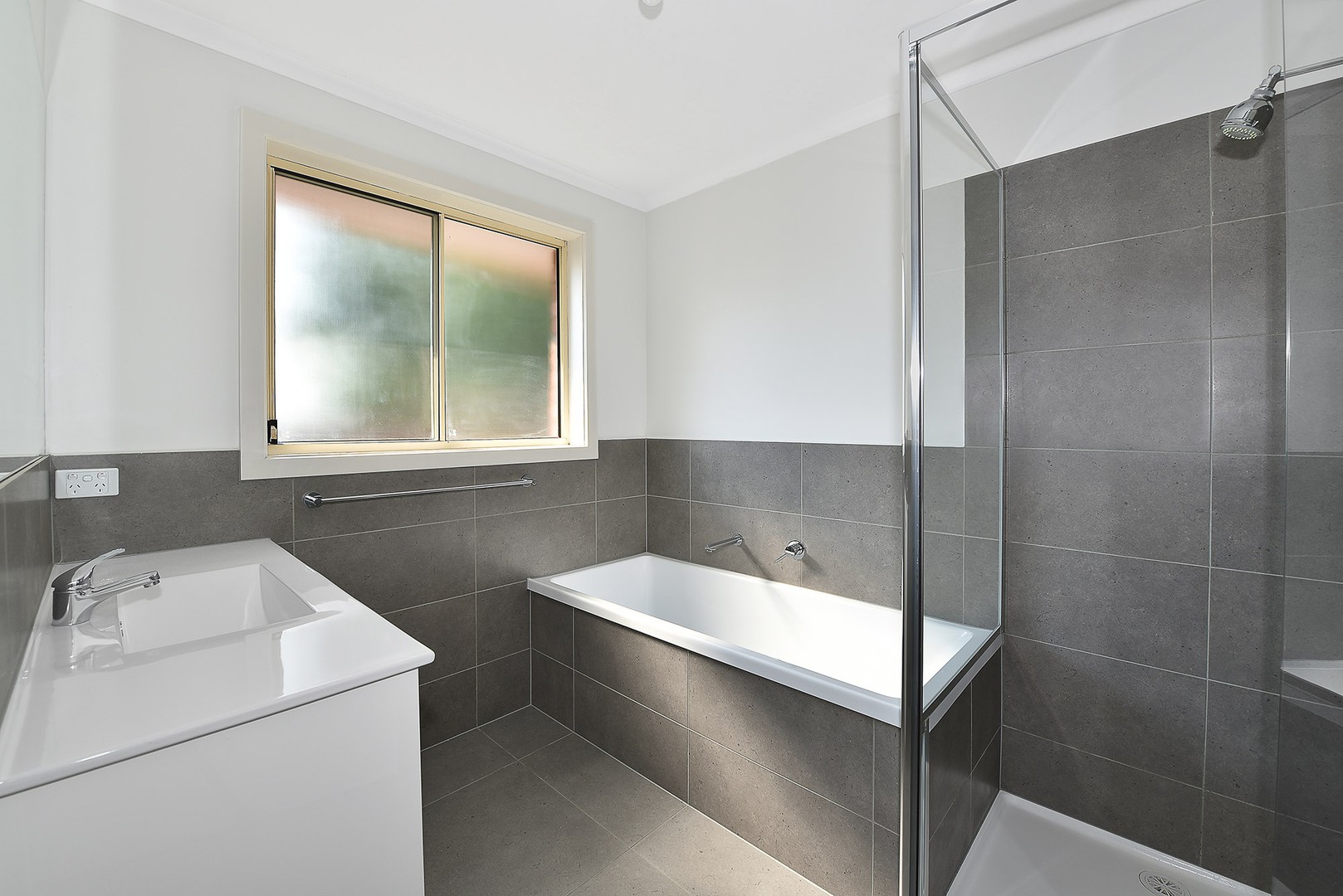 2/12 Hanley Street, Avondale Heights, VIC 3034, Avondale Heights - Thumbnail 5