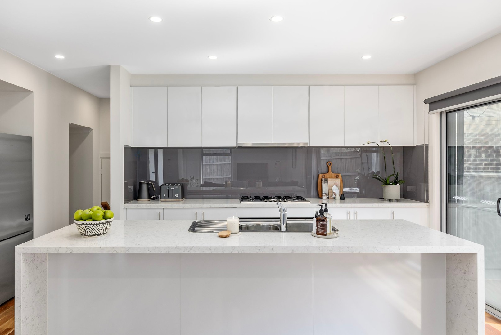 2/12 Hutchison Street, Niddrie, VIC 3042, Niddrie - Thumbnail 5