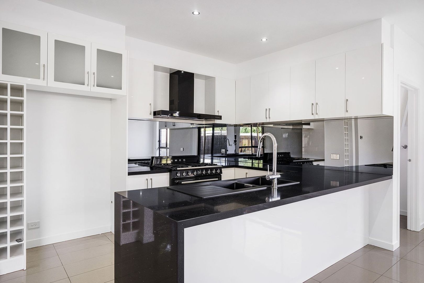 2/12 Moore Avenue, Croydon, VIC 3136 - Thumbnail 1 - 28/12/2023