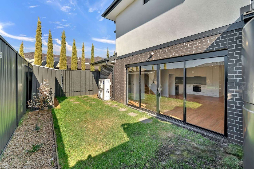 2/12 Pilbara Avenue, Burnside, VIC 3023, Burnside - Thumbnail 4