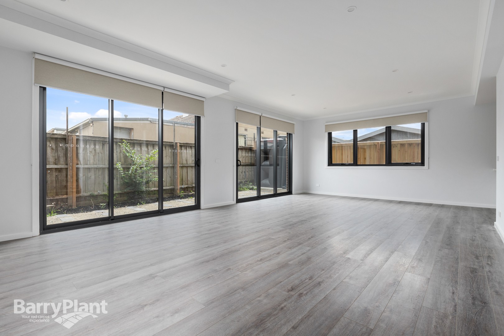 2/12 Pittosporum Grove, Doveton, VIC 3177, Doveton - Thumbnail 2