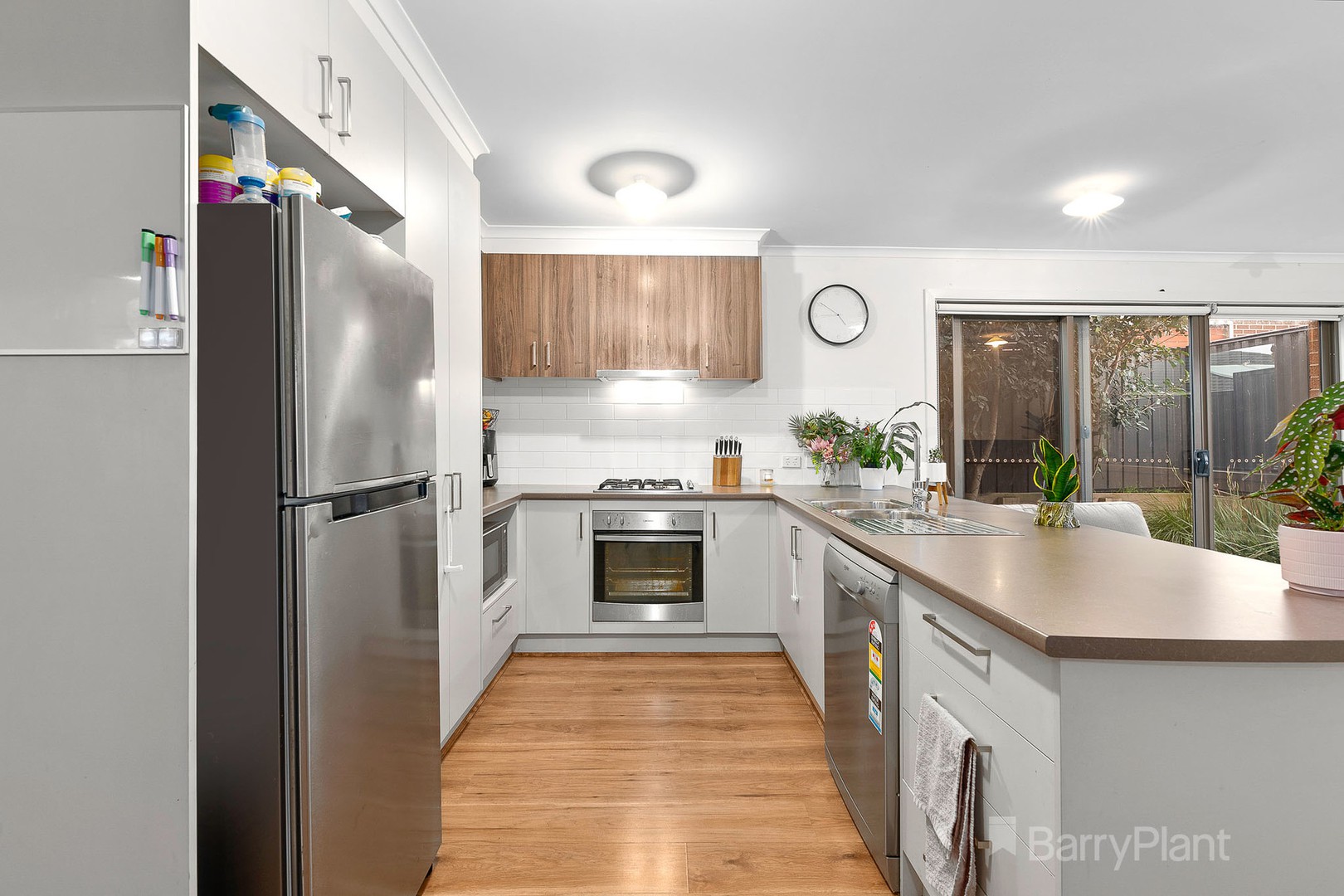 2/12 Spaniel Lane, Pakenham, VIC 3810, Pakenham - Thumbnail 2