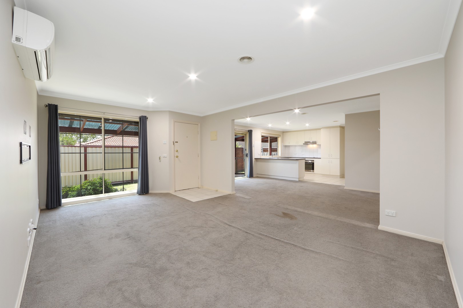 2/121 Murrindal  Drive, Rowville, VIC 3178, Rowville - Thumbnail 6
