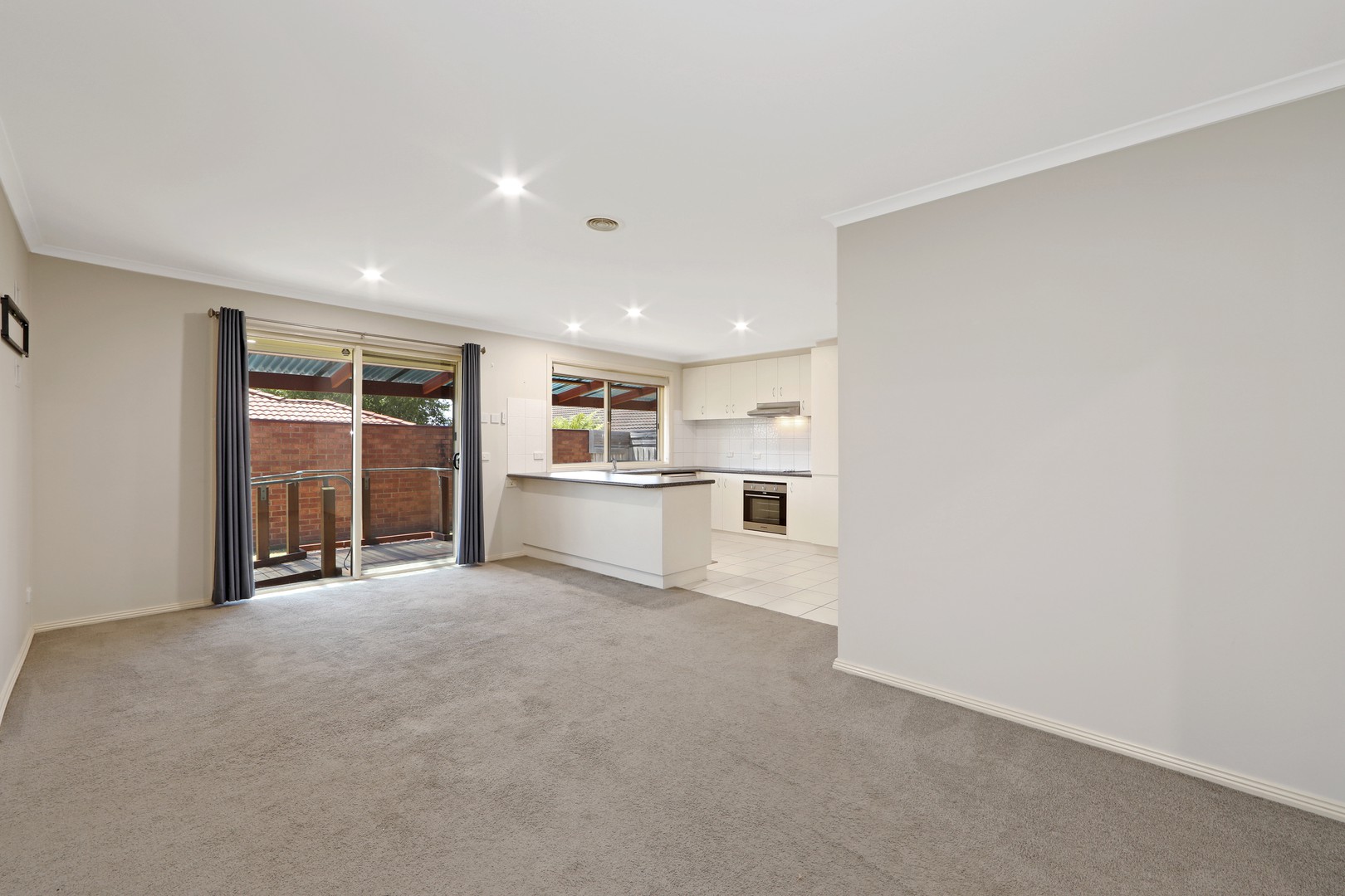 2/121 Murrindal  Drive, Rowville, VIC 3178, Rowville - Thumbnail 7