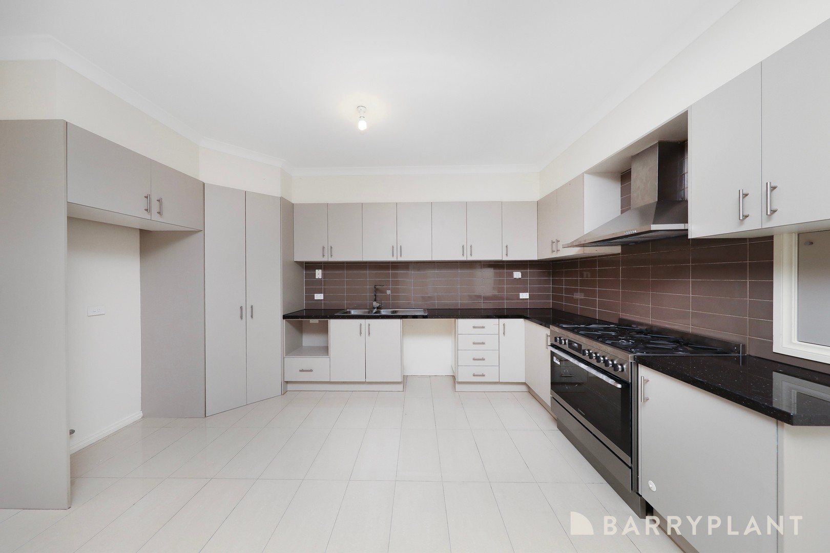 2/121 Northumberland Road, Sunshine North, VIC 3020, Sunshine North - Thumbnail 4