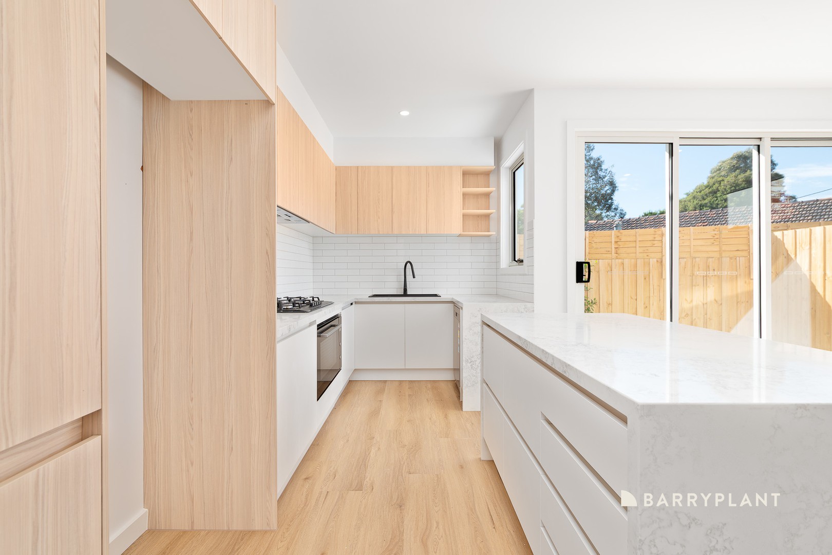 2/124 Boldrewood Parade, Reservoir, VIC 3073 - Thumbnail 2 - 27/02/2025