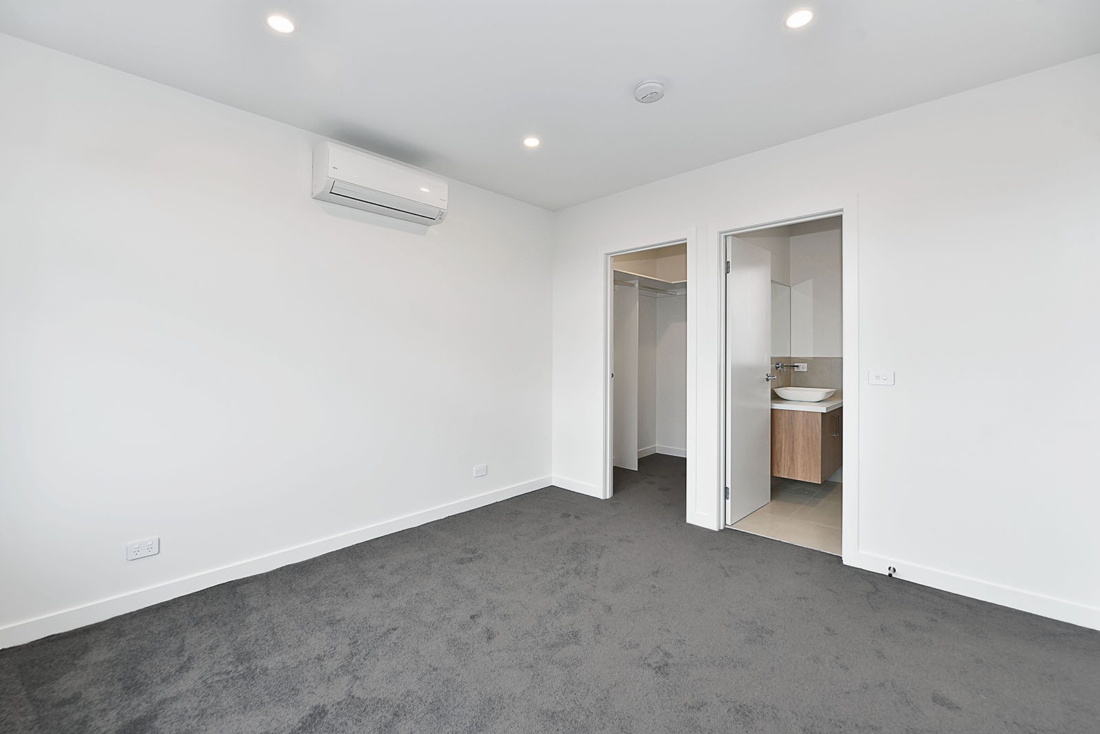 2/125 Bowes Avenue, Airport West, VIC 3042, Airport West - Thumbnail 5