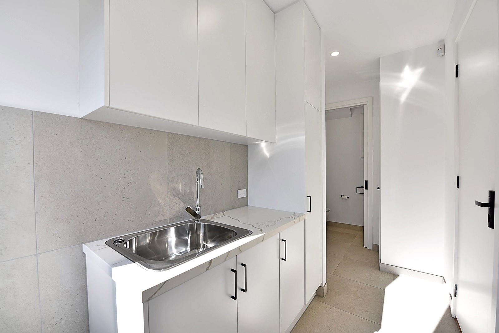 2/125 Melrose Drive, Tullamarine, VIC 3043, Tullamarine - Thumbnail 4