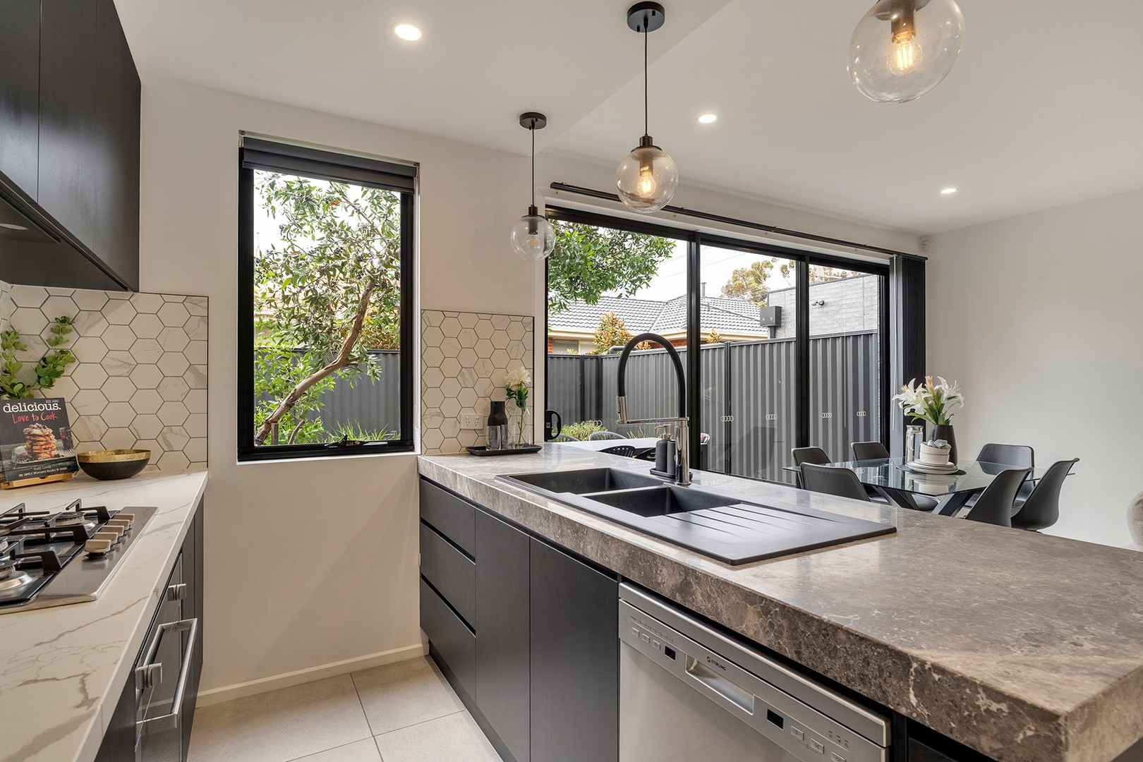 2/125 Melrose Drive, Tullamarine, VIC 3043, Tullamarine - Thumbnail 6