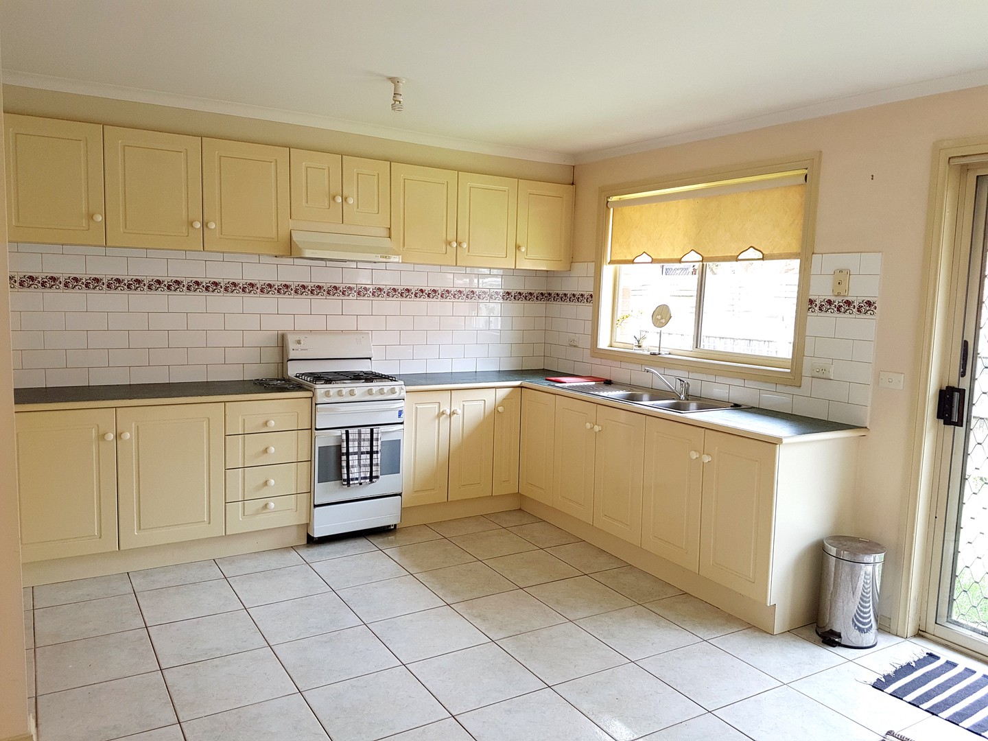 2/127-129 Fosters Road, Keilor Park, VIC 3042 - Thumbnail 1 - 03/11/2021