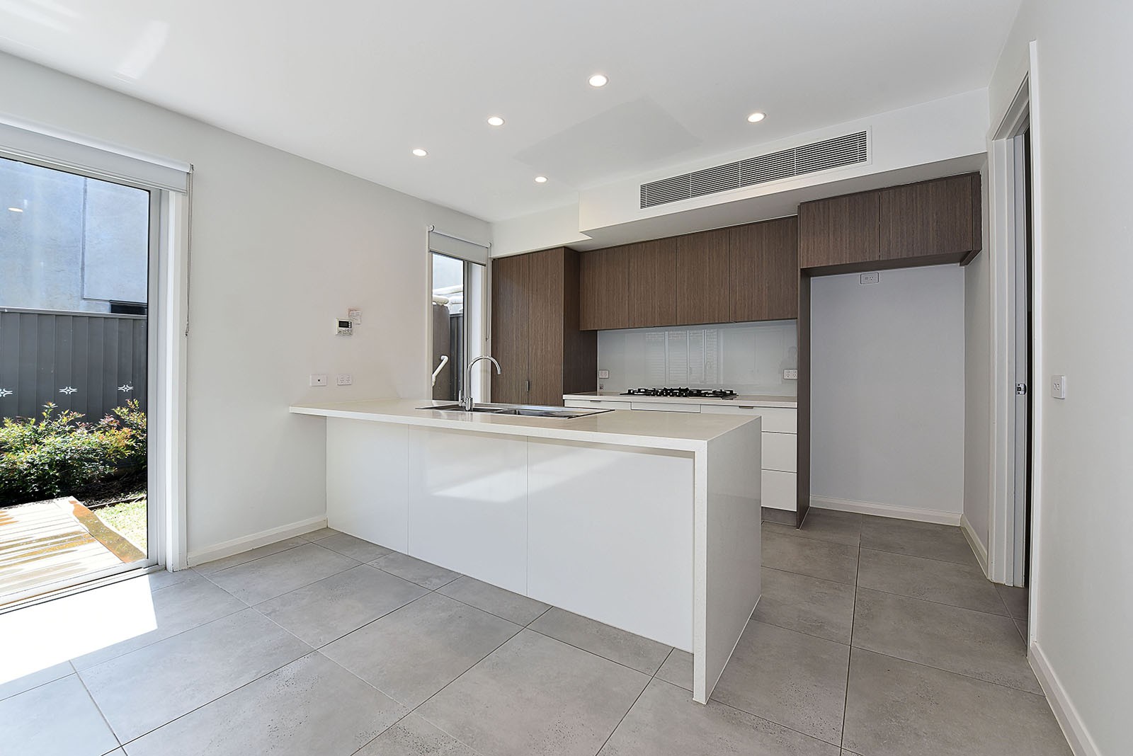 2/128 Bowes Avenue, Airport West, VIC 3042, Airport West - Thumbnail 3