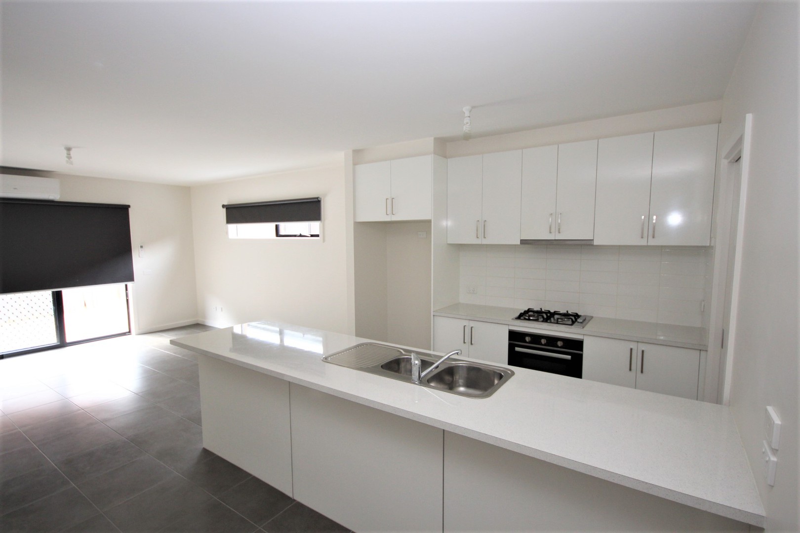 2/13-15 Carruthers Court, Thomson, VIC 3219 - Thumbnail 1 - 02/04/2025