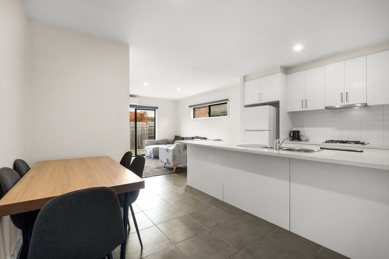 2/13-15 Carruthers Court, Thomson, VIC 3219, Thomson - Thumbnail 3