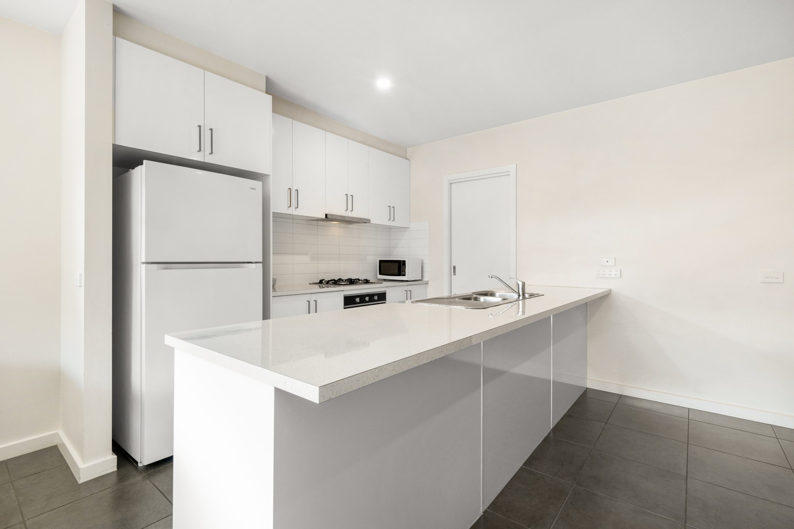 2/13-15 Carruthers Court, Thomson, VIC 3219, Thomson - Thumbnail 4