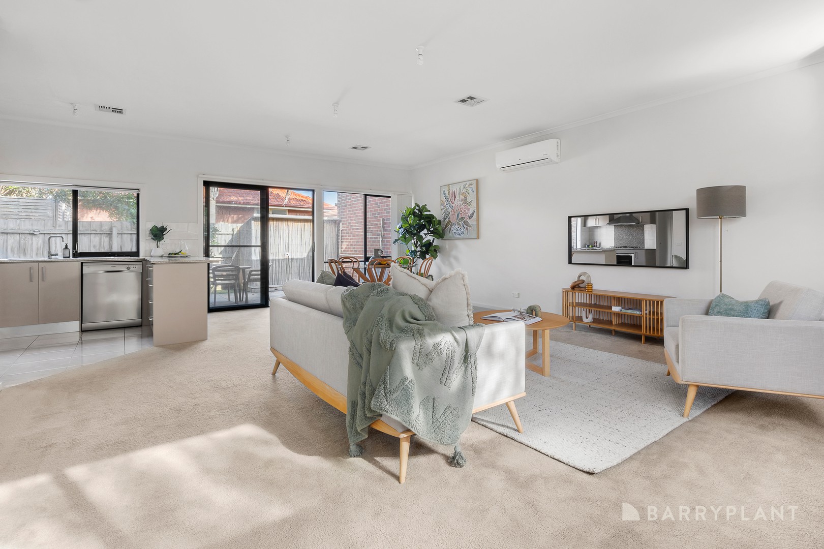 2/13 Bondi Road, Bonbeach, VIC 3196, Bonbeach - Thumbnail 4