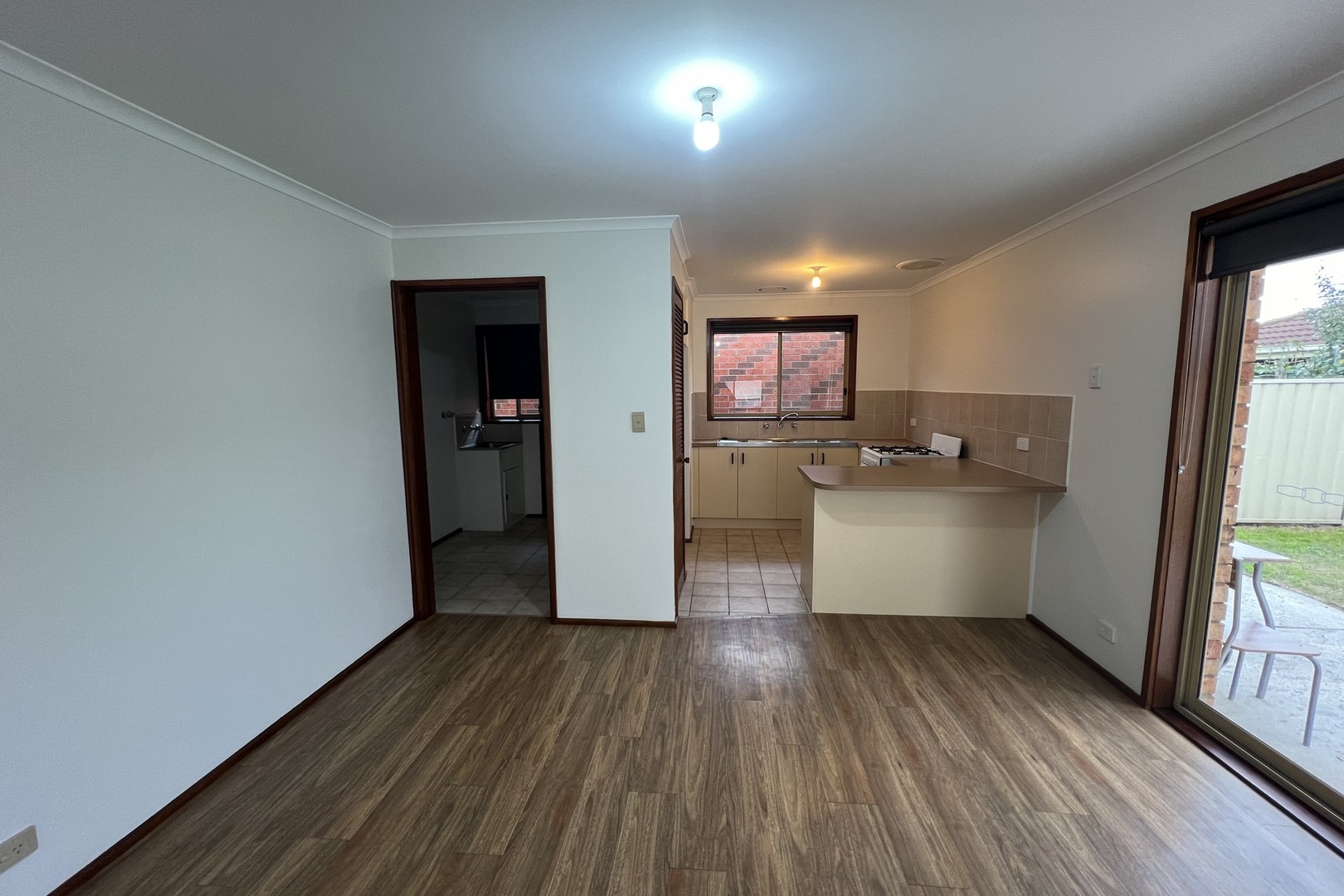 2/13 Branston Road, St Albans, VIC 3021, St Albans - Thumbnail 3