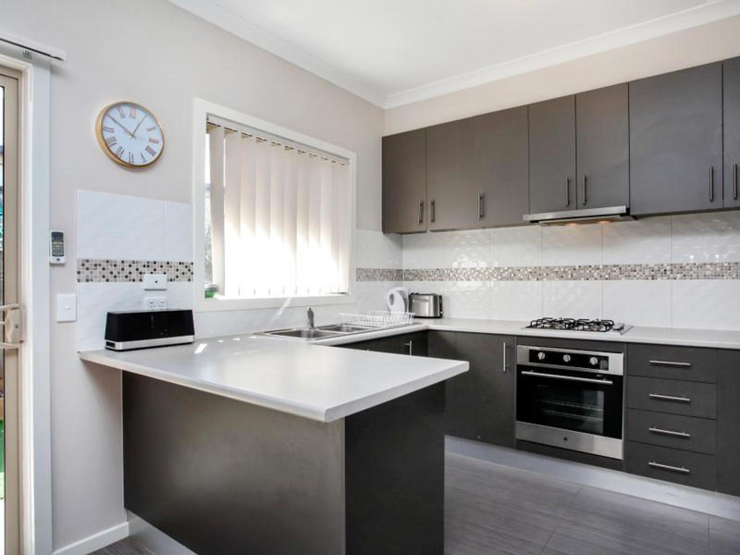 2/13 Bronton Close, Kurunjang, VIC 3337 - Thumbnail 1 - 22/11/2021