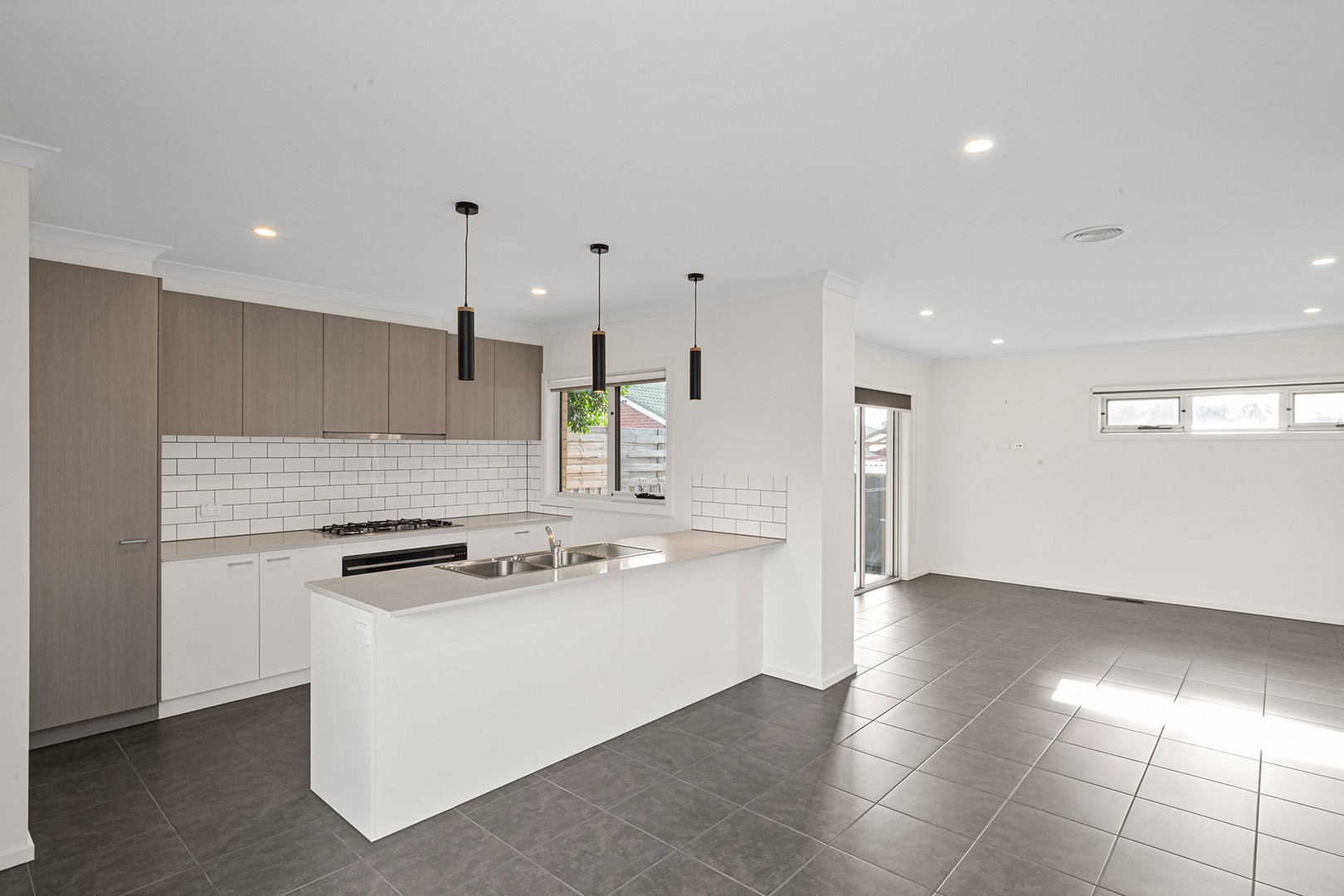 2/13 Elliott Street, Seaford, VIC 3198, Seaford - Thumbnail 3