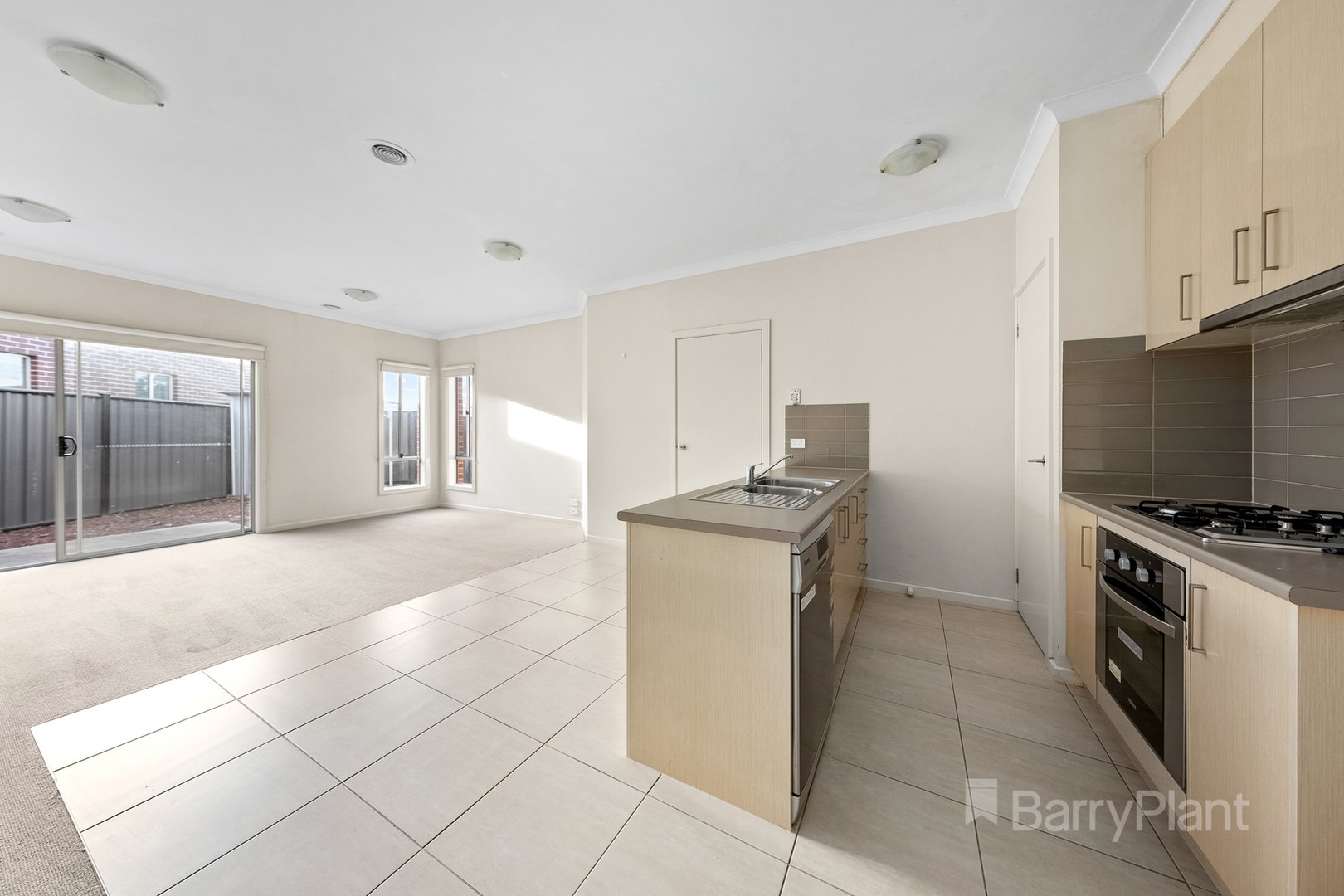 2/13 Fernhurst Avenue, Derrimut, VIC 3026, Derrimut - Thumbnail 4