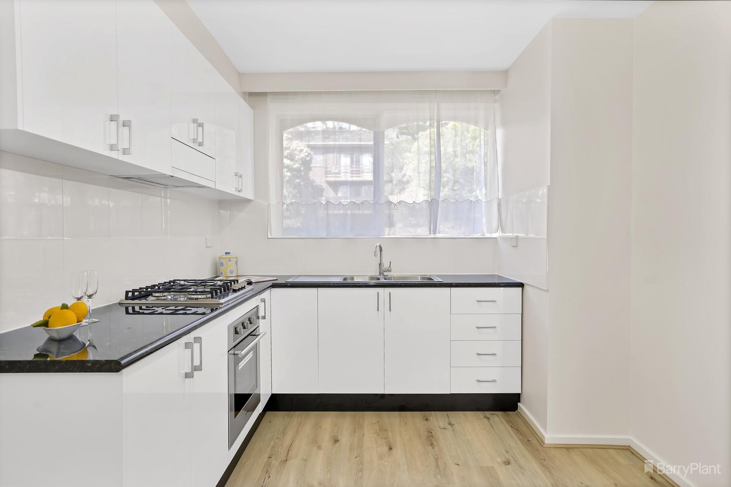 2/13 Firth Street, Doncaster, VIC 3108, Doncaster - Thumbnail 2