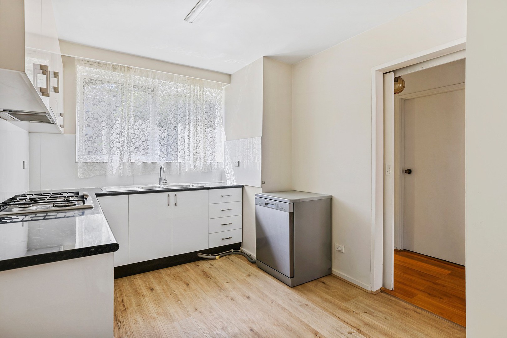 2/13 Firth Street, Doncaster, VIC 3108 - Thumbnail 2 - 22/10/2026