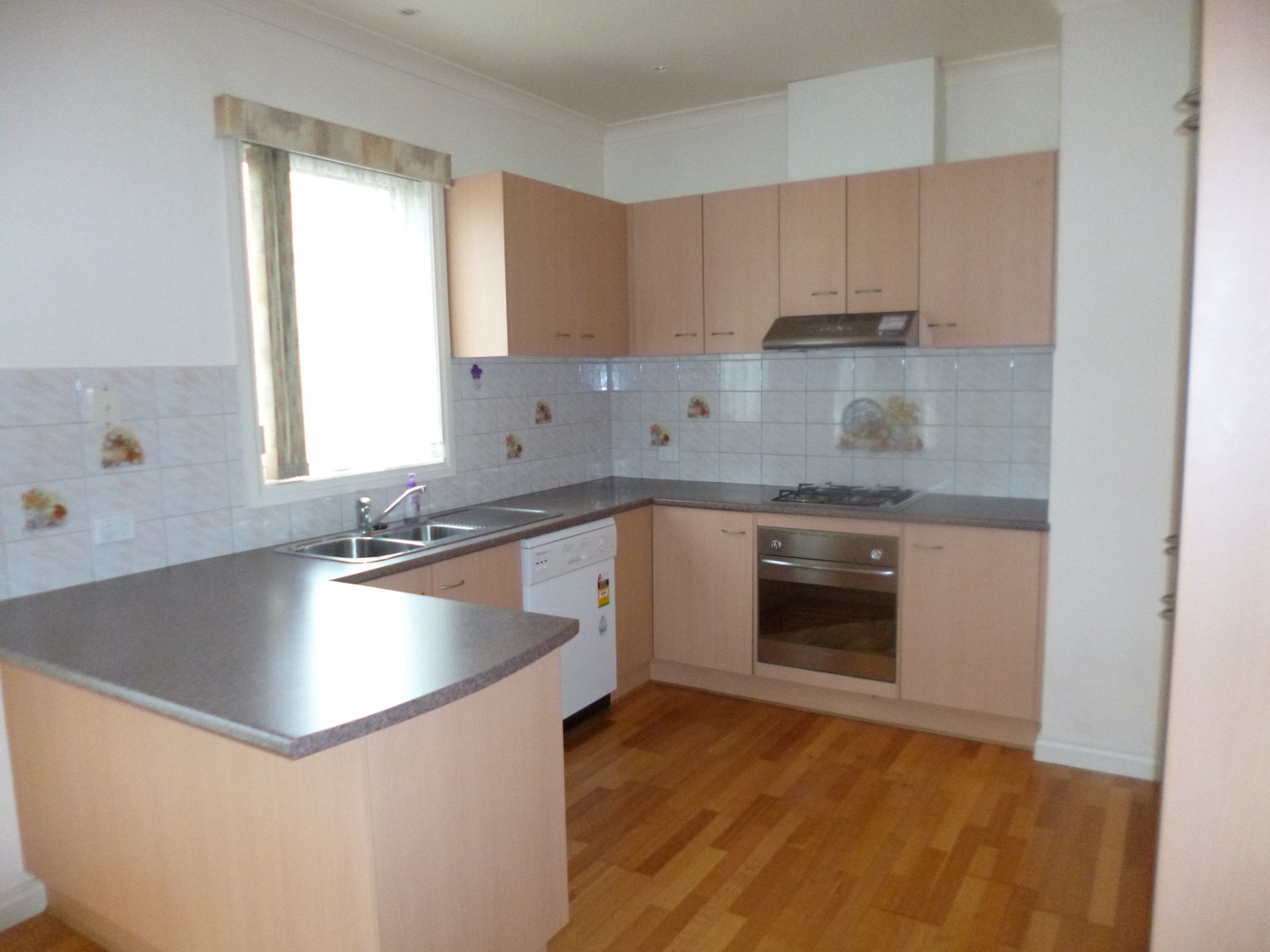 2/13 Fosters Road, Keilor Park, VIC 3042, Keilor Park - Thumbnail 3