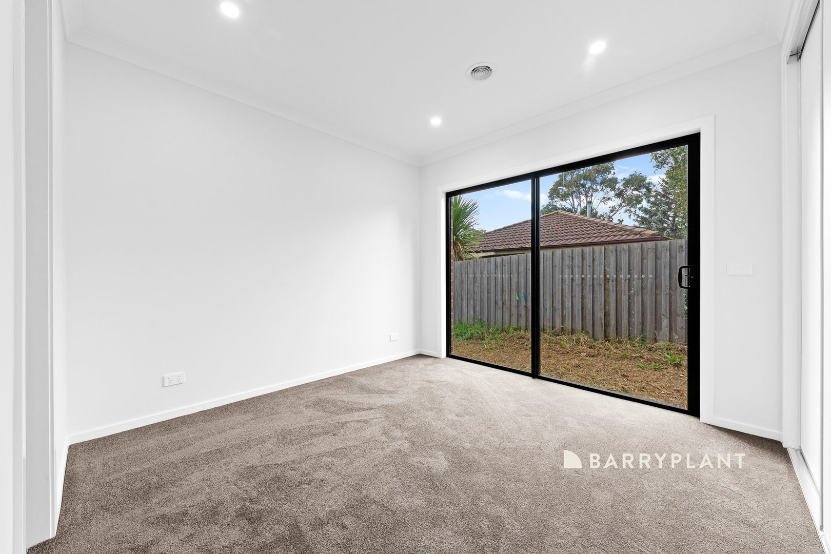 2/13 Fuchsia Court, Narre Warren, VIC 3805 - Thumbnail 2 - 02/04/2025