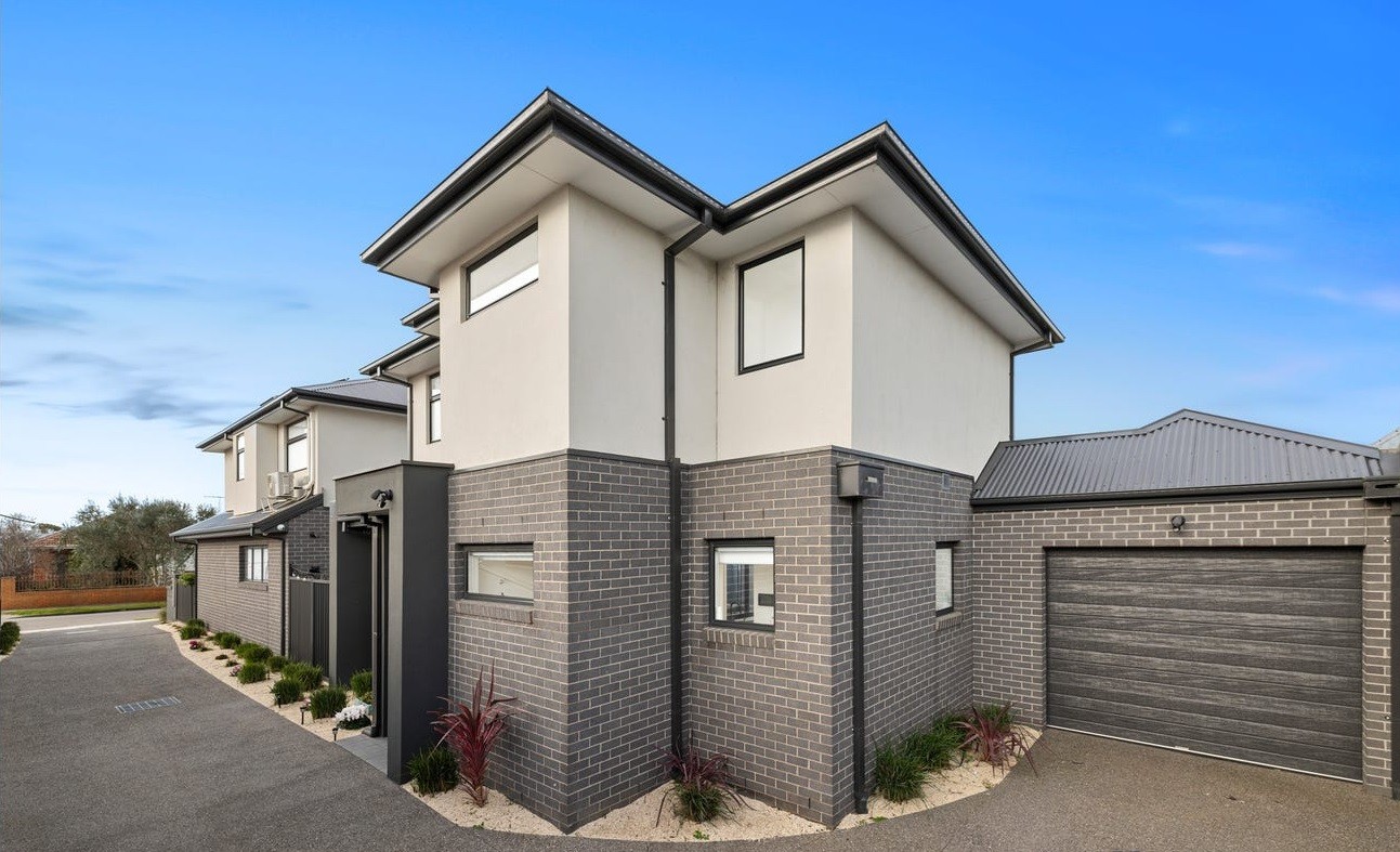 2/13 Joan Street, Sunshine West, VIC 3020, Sunshine West - Thumbnail 2