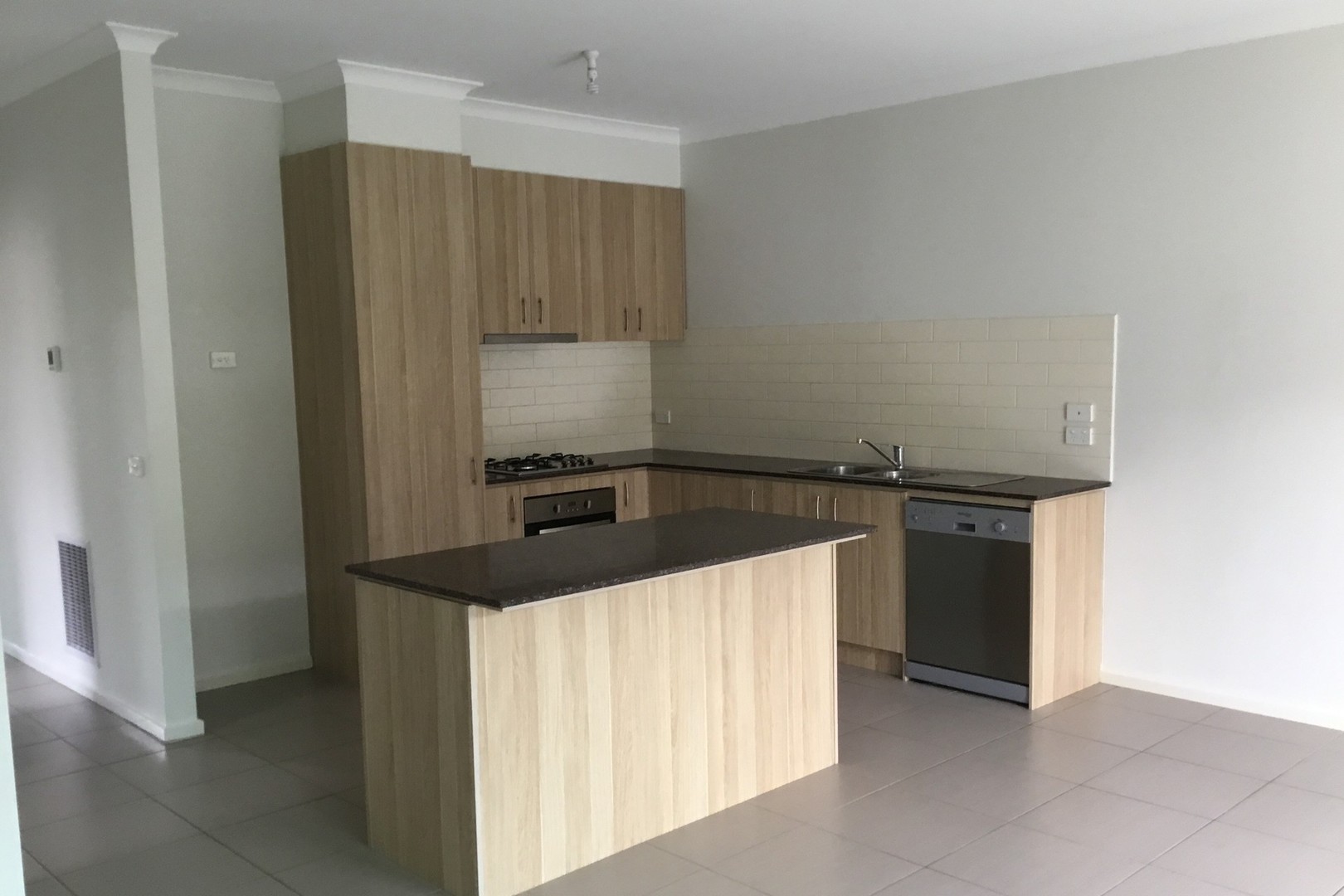 2/13 Leonard Street, Bayswater, VIC 3153, Bayswater - Thumbnail 5